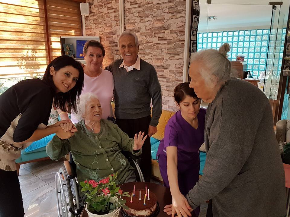 Demans Bakım Evi Ziyaretçi Saatleri